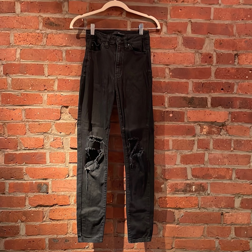 High waisted black skinny jeans